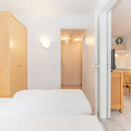 Attraktive Mit Balkon Ostseenah In